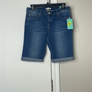 Copper Key Denim medium wash shorts - size 16